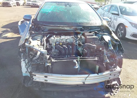 2021 Toyota Corolla Le из США, поврежденный, VIN 5YFEPMAEXMP195460